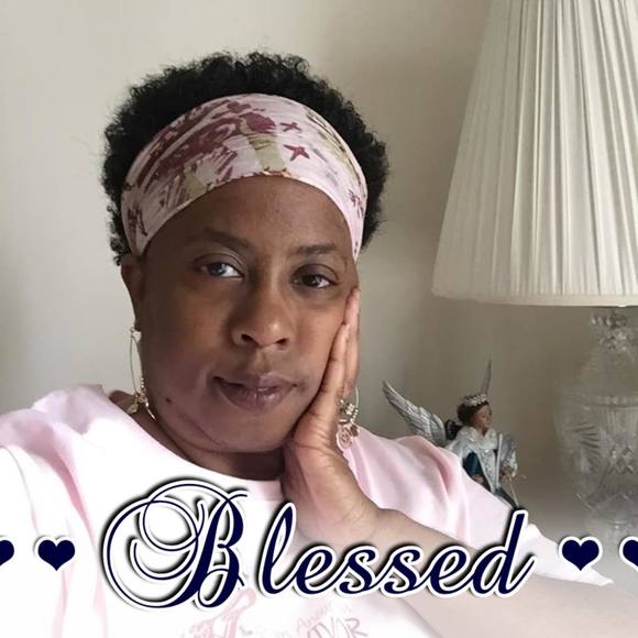 Meet your Posher, Myra - Picture 1 of 1